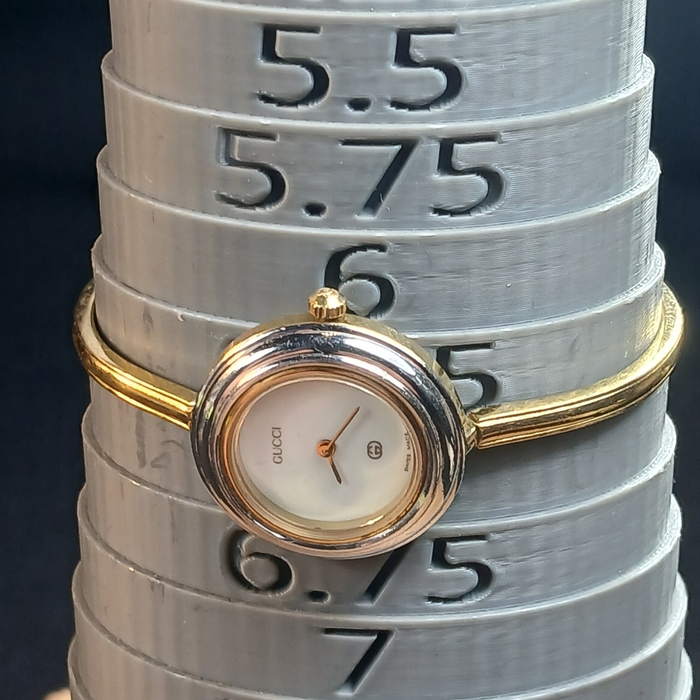 Gucci 11/12 Bezel Change Gold Tone Watch Authentic & Working - Picture 11 of 13